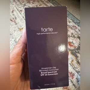 Tarte Amazonian Clay BB Tinted Moisturizer
Medium-tan